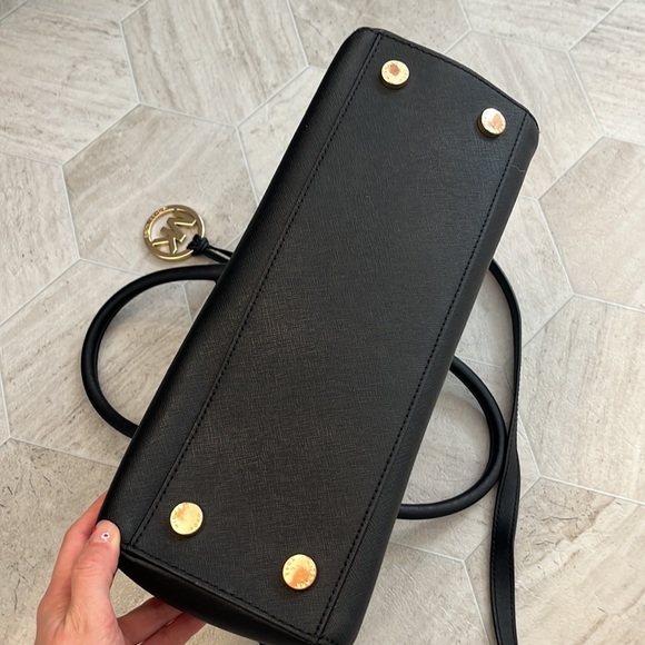 Michael Kors Sutton - Picture 11 of 11